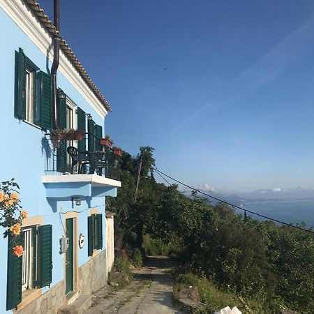 Theea Cottage - Wonderful Sea Views Chlomos Ngoại thất bức ảnh