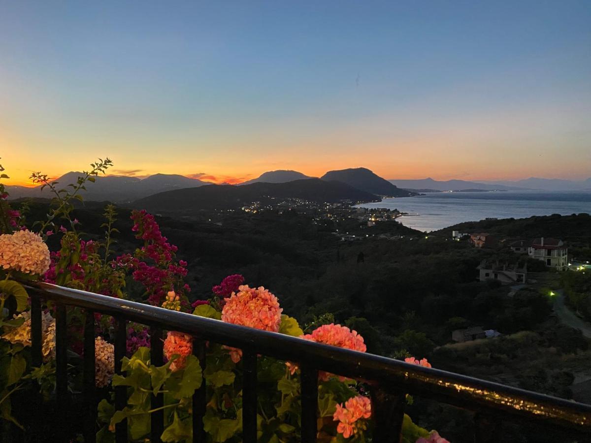 Theea Cottage - Wonderful Sea Views Chlomos Ngoại thất bức ảnh