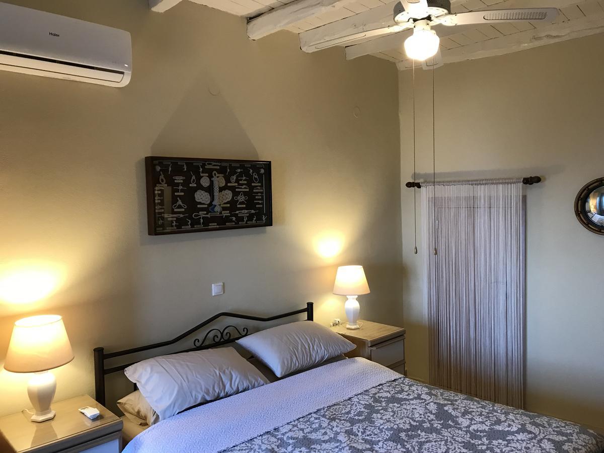 Theea Cottage - Wonderful Sea Views Chlomos Ngoại thất bức ảnh