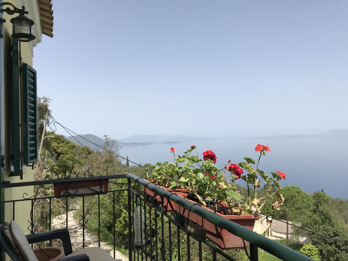 Theea Cottage - Wonderful Sea Views Chlomos Ngoại thất bức ảnh